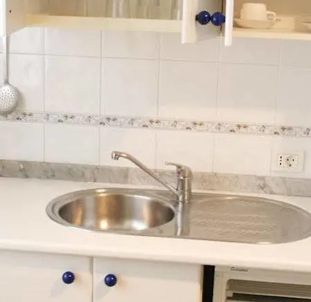 Catalina Park Apartment