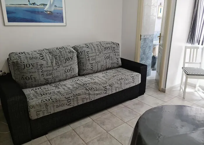 Catalina Park Apartment